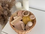 Treasure Basket with 10 sensory-rich objects
