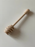 Wooden honey drizzler