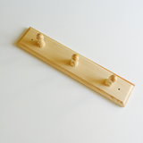 3 pegs rack