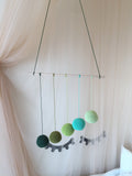 Montessori Gobbi Mobile / Green Baby Hanging Mobile