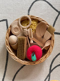 Carla’s Treasure Basket with 15 sensory-rich objects