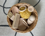 Treasure Basket with 10 sensory-rich objects