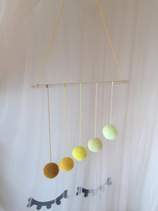 Montessori Gobbi Mobile / Yellow Baby Hanging Mobile